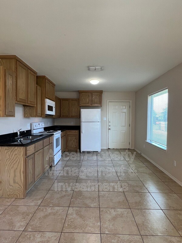 Photo - 415 Pirul St Unidad #1