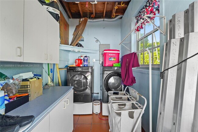 Photo - 6331 SW 18th St