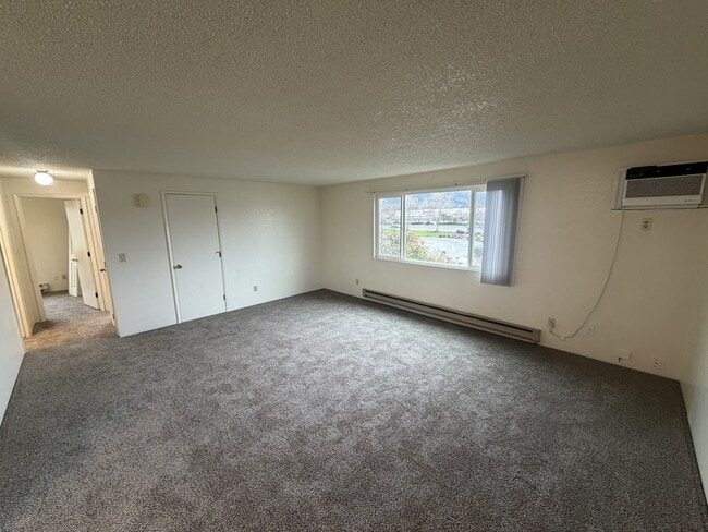 Photo - 1703 NE Fairview Ave Unit F