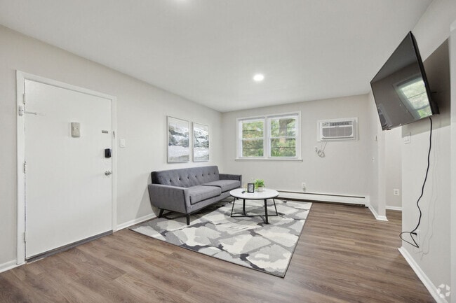 Building Photo - 1406 Wharton Dr Rental