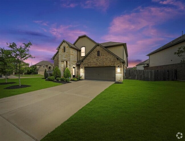 Building Photo - 28710 Brownwood Lake Dr Rental