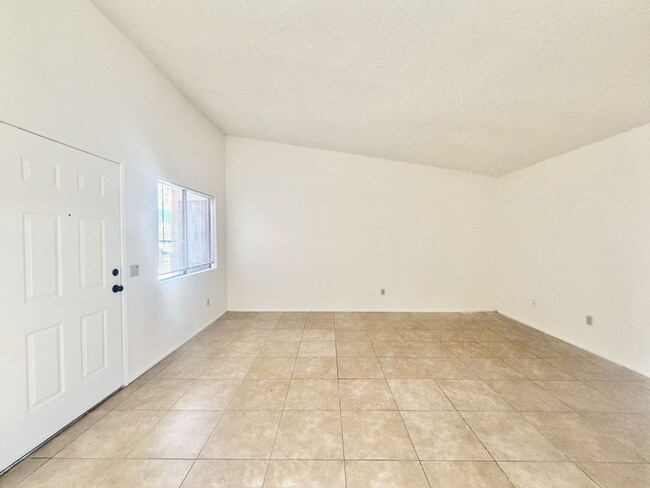 Photo - COMING SOON!! 3 BEDROOM / 2 BATHROOM Apartment in Cathedral City Unit B
