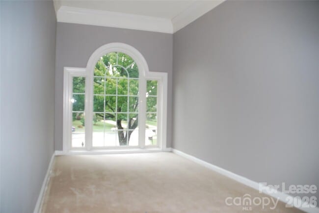 Photo - 733 Meadow Lake Dr