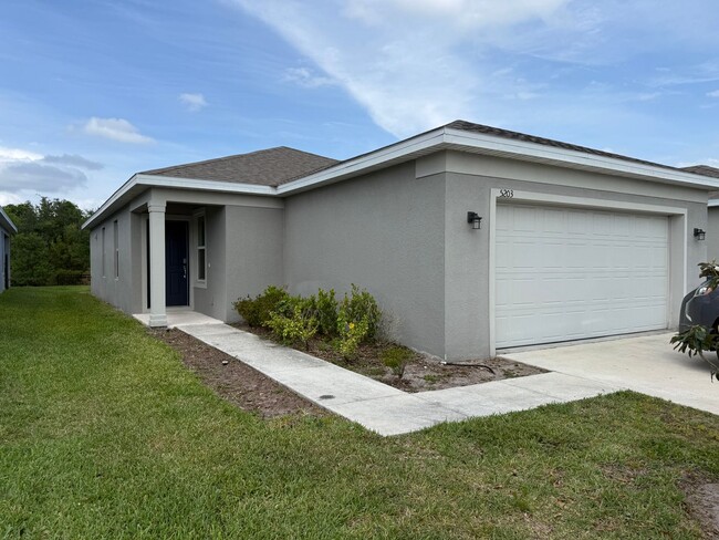 Building Photo - FOR RENT in Live Oak Lake – St. Cloud!