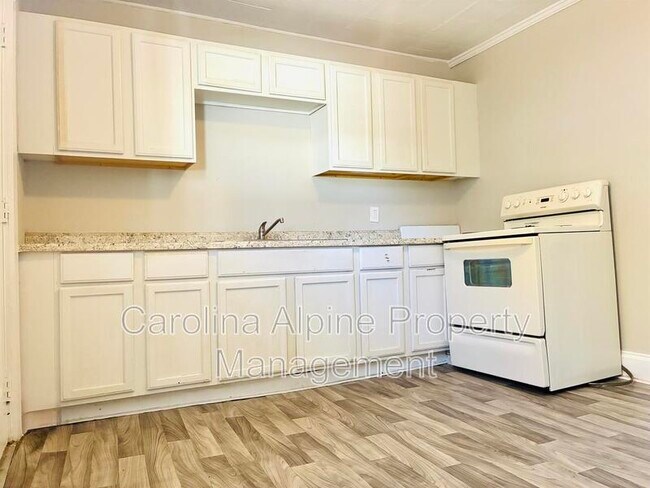 Photo - 1011 Horton Ave