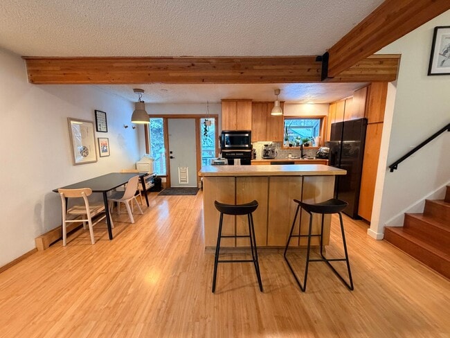 Photo - A beautiful (3) bed home in a desirable location!  Don't miss it!