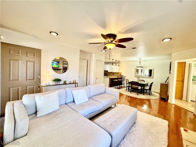 Photo - 9070 Spring Mountain Rd Unit 204