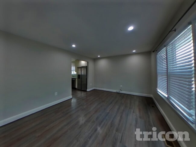 Photo - 106 Oakmere Rd