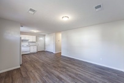 Photo - 121 St George Ave