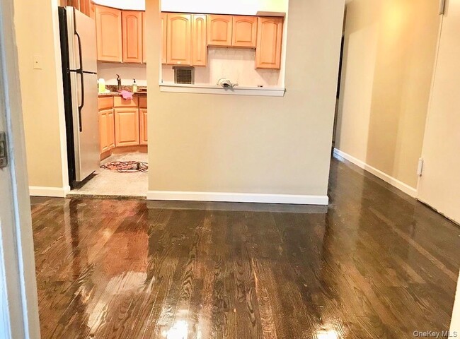 Photo - 41-22 40th St Unit 3FL