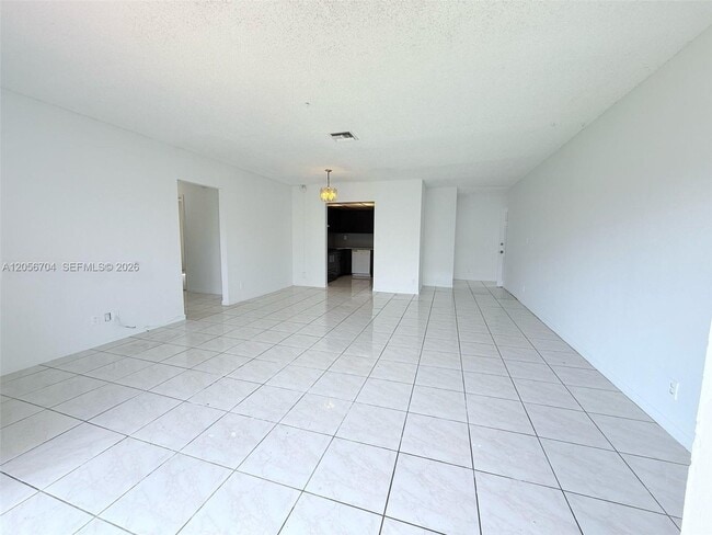 Photo - 3100 Coral Springs Dr Unit 2B