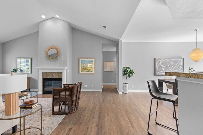 Photo - $3,150.00 - 2 Bedroom, 2.5 Bathroom Condo ... Unidad F