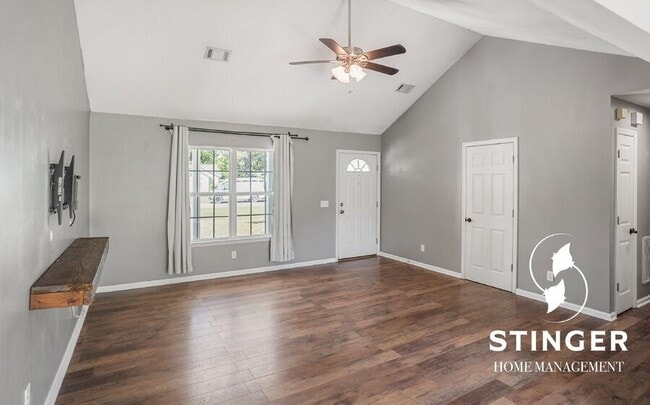 Building Photo - 4 Grackle Ln