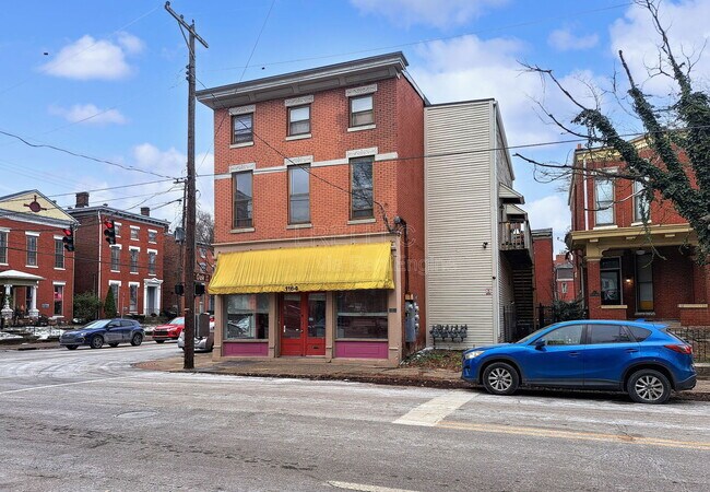 Building Photo - 1160 S Brook St Unit 3
