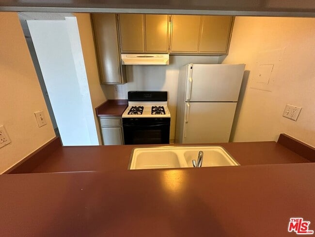 Photo - 3600 Bagley Ave Unidad 212