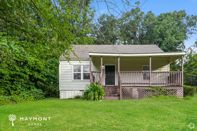 Building Photo - 245 Pinehurst Dr Rental