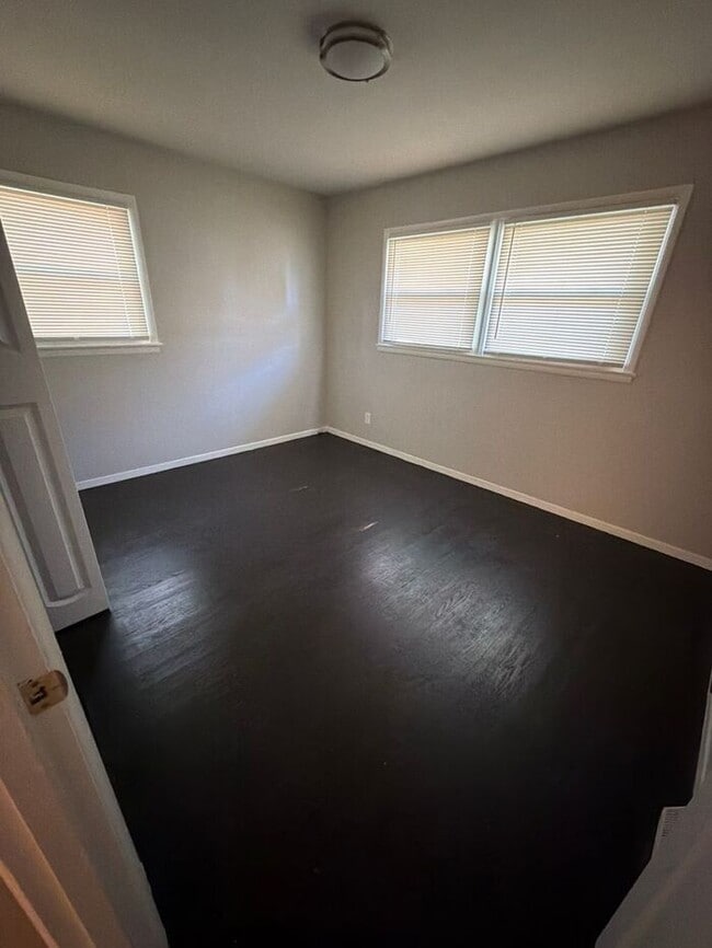 Photo - Cozy 3-bedroom, 1-bath