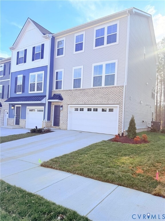 Building Photo - 8772 Pioneer Hl Dr