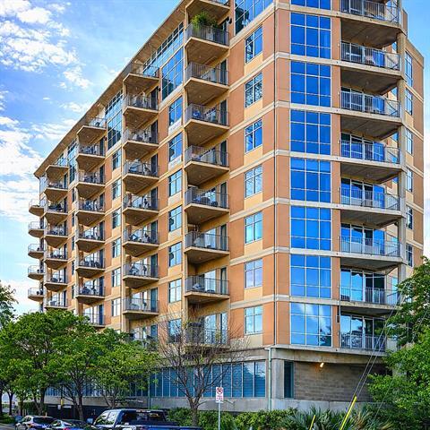 Building Photo - 1001 Belleview St Unit 202