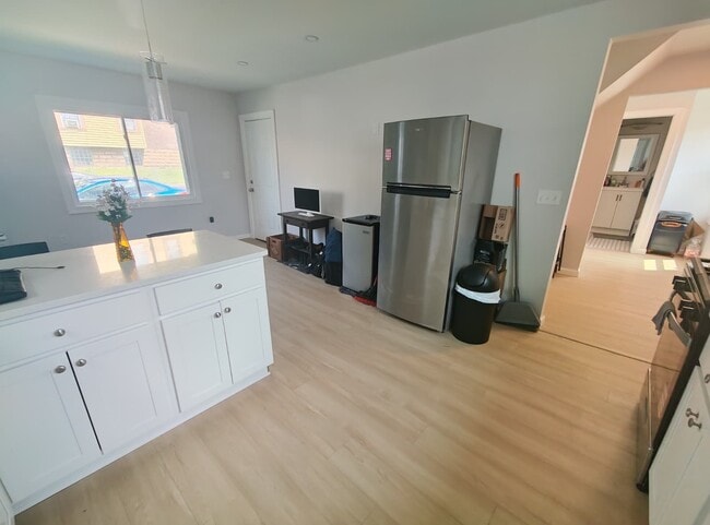 Photo - 325 Rustic Ave Unidad 1
