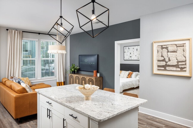Broadstone Ingleside apartments — community photo
