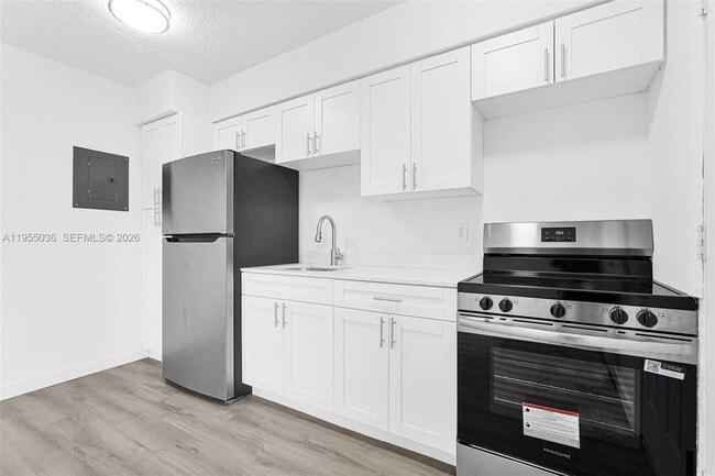 Photo - 13210 Memorial Hwy Unidad 106