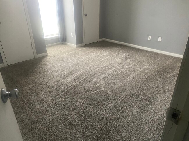 Photo - 656 N Pass Rd