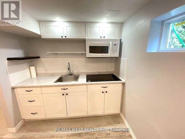 Photo - 20 Britannia Ave