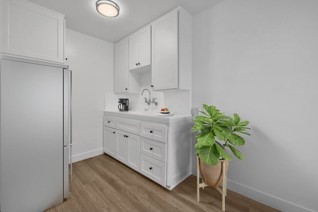 Photo - Newly Renovated Studio on 2nd Street- Long Beach Unit 3207-06