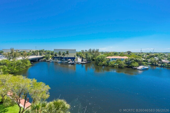 Building Photo - 22 Royal Palm Way Unit 606