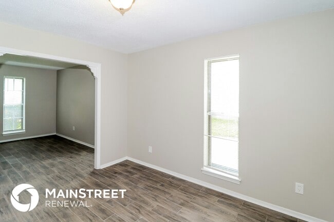 Photo - 4395 Kerwin Dr