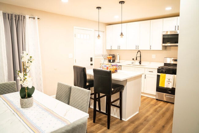 Photo - 8623 Willow Oak Rd