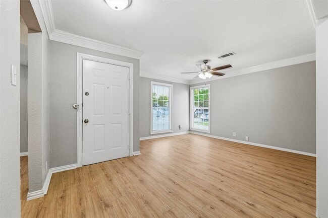 Photo - 1110 NE 17th St