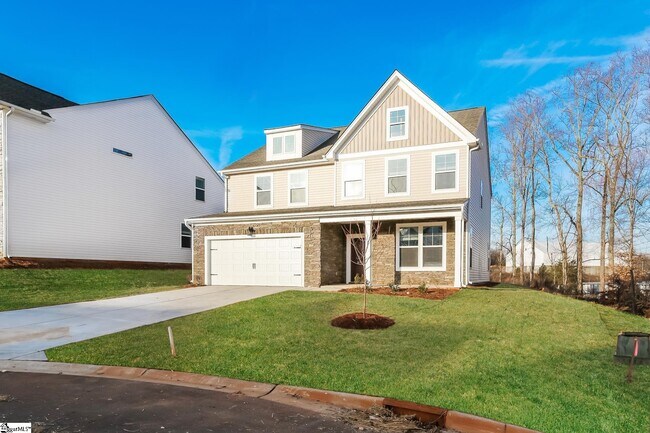 Photo - 581 Hillpark Ln