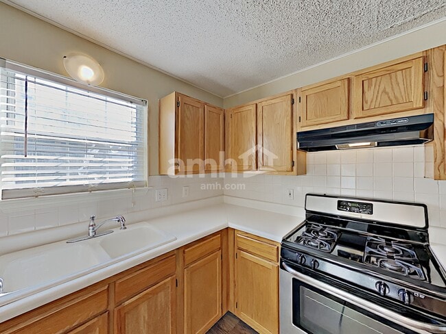 Photo - 4473 High Gate Ct NW
