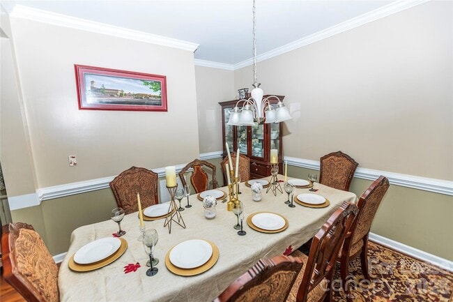 Photo - 2922 Deep Cove Dr NW