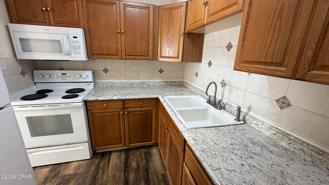 Photo - 300 N James Ave