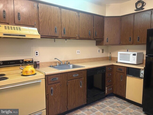 Photo - 2107 Fort Davis St SE Unit 202