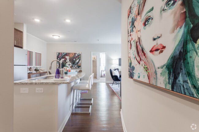 2BR, 2BA -1,208sqft