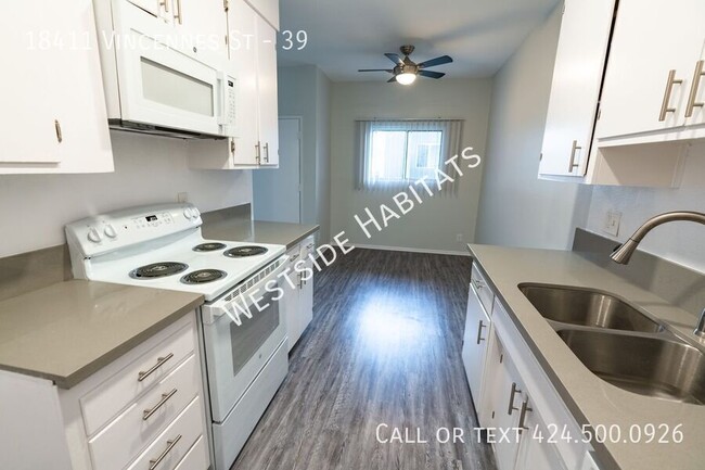 Photo - 18411 Vincennes St Apartamento Unidad 39