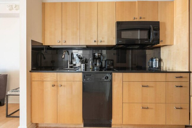 Photo - 201 W 58th St Unit ID408779P