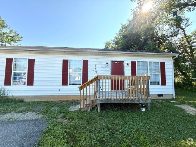 Building Photo - Roanoke St Unit Roanoke - 710-A Rental