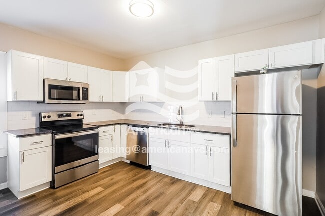 Photo - 644 E 34th St