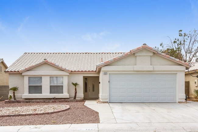 Building Photo - 3227 W Verde Way