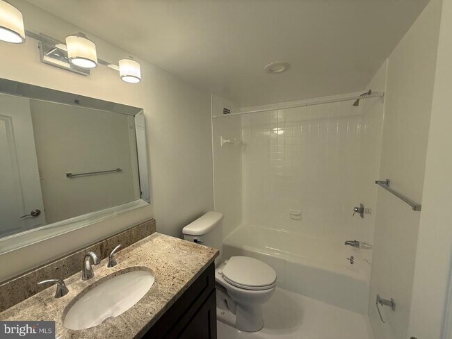 Photo - 5225 Pooks Hill Rd Unit 1625S