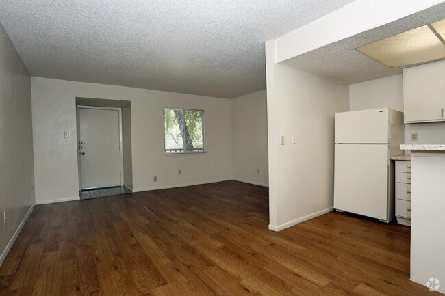 660SF_One Bedroom_Living area