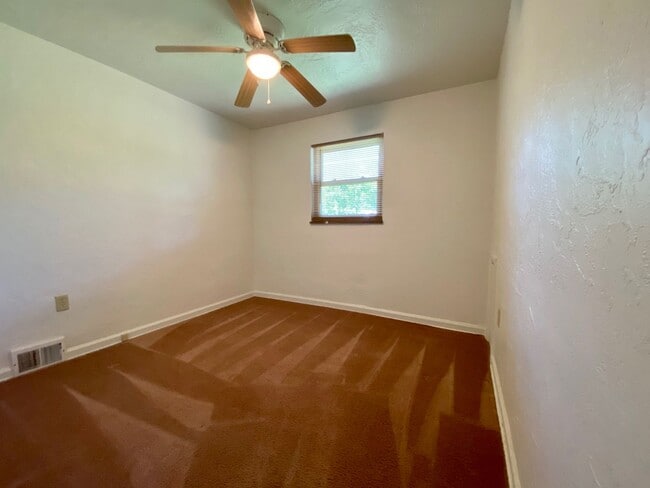 Photo - Charming Ranch Home in Peters Township – Huge Yard, Quiet Setting & Great Location!