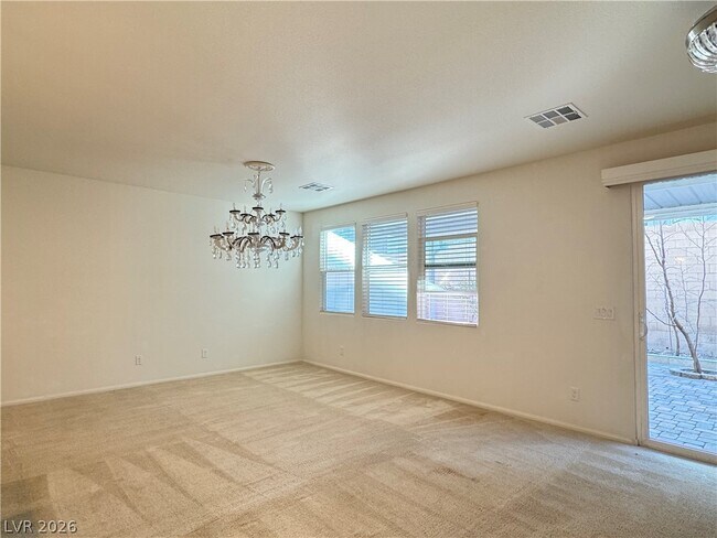 Photo - 5573 Anshan St