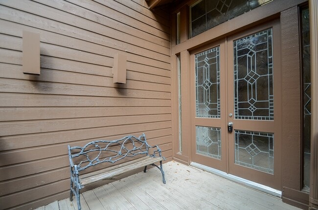 Photo - 130 Sugar Berry Cir