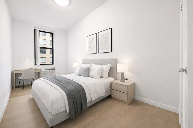 Photo - 312 W 58th St Unidad 4